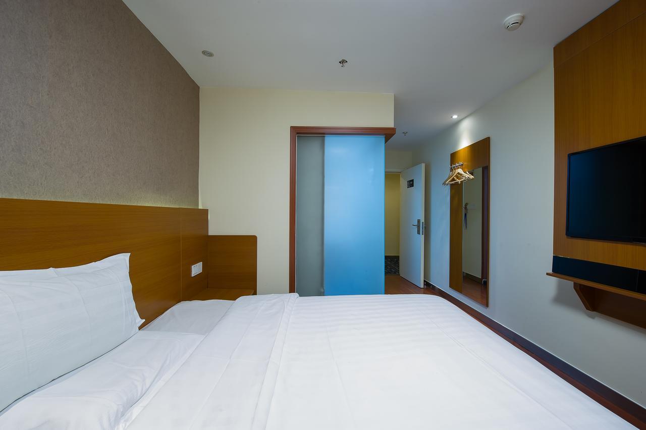 7Days Premium Chongqin Jiangbei International Airport Hub Station Hotel Чунцин Екстериор снимка